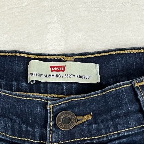 LEVI'S Perfectly Slimming 512 Bootcut Women's Jeans - size 14M - Picture 7 of 7